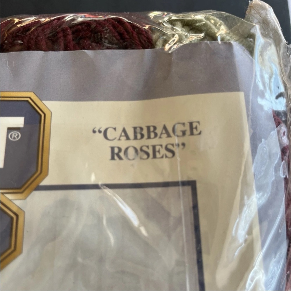 Bernat Kits & Crafts Crochet Afghan Kit Cabbage Roses #423605 42” x 60” New - Picture 14 of 16